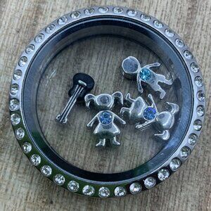 Origami Owl Silver Tone Locket 4 Floating Charms